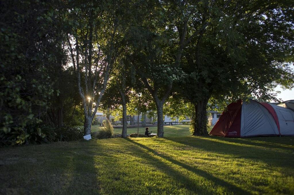 Holdens Bay Holiday Park Роторуа Экстерьер фото