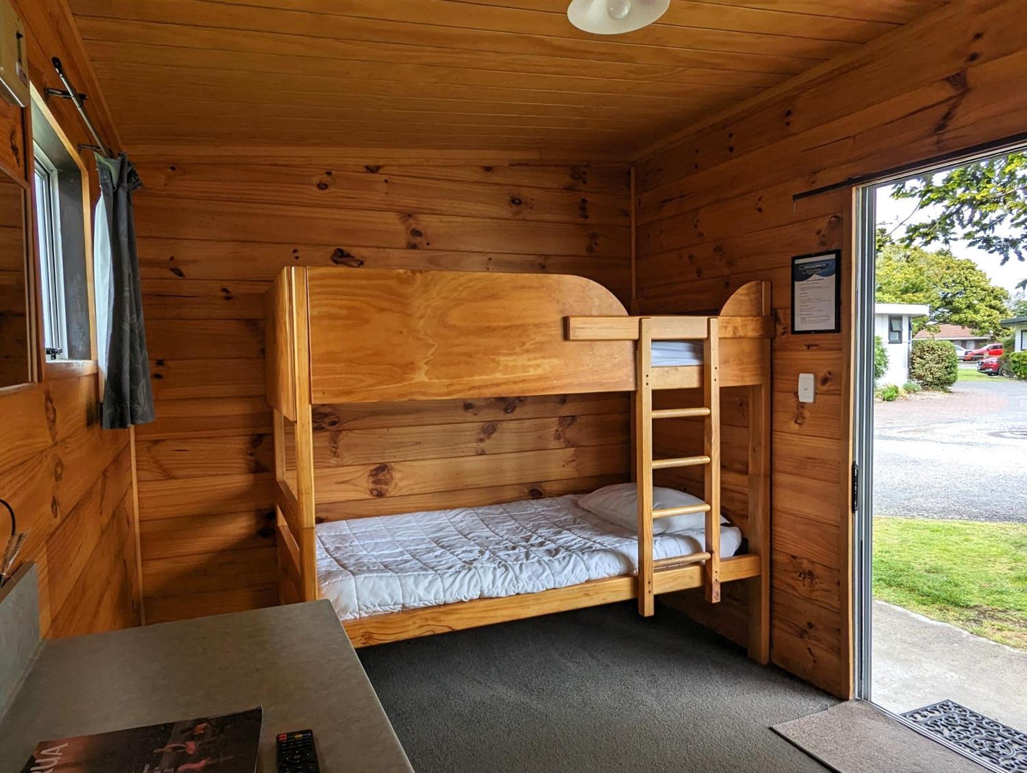 Holdens Bay Holiday Park Роторуа Экстерьер фото