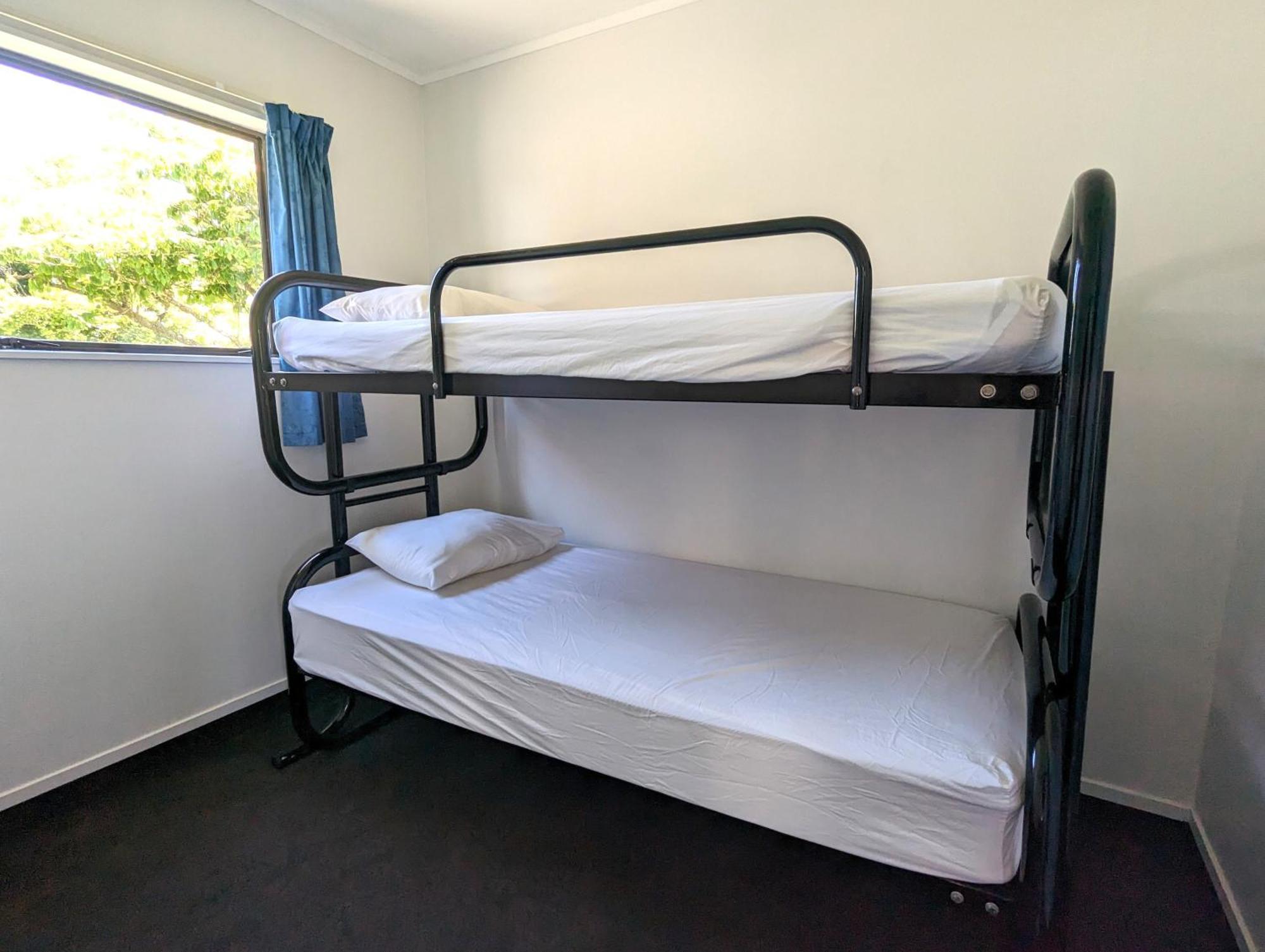 Holdens Bay Holiday Park Роторуа Экстерьер фото