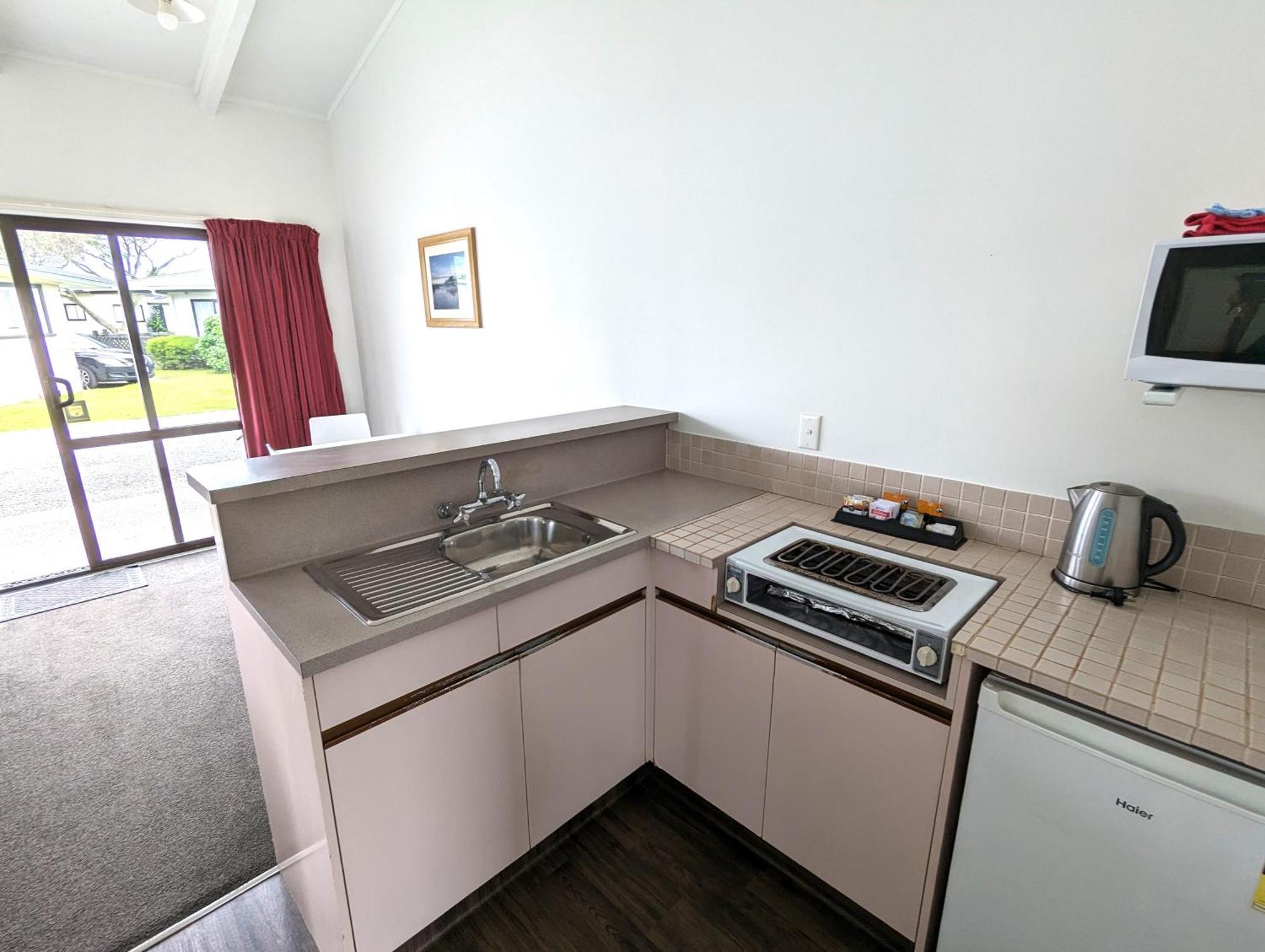 Holdens Bay Holiday Park Роторуа Экстерьер фото
