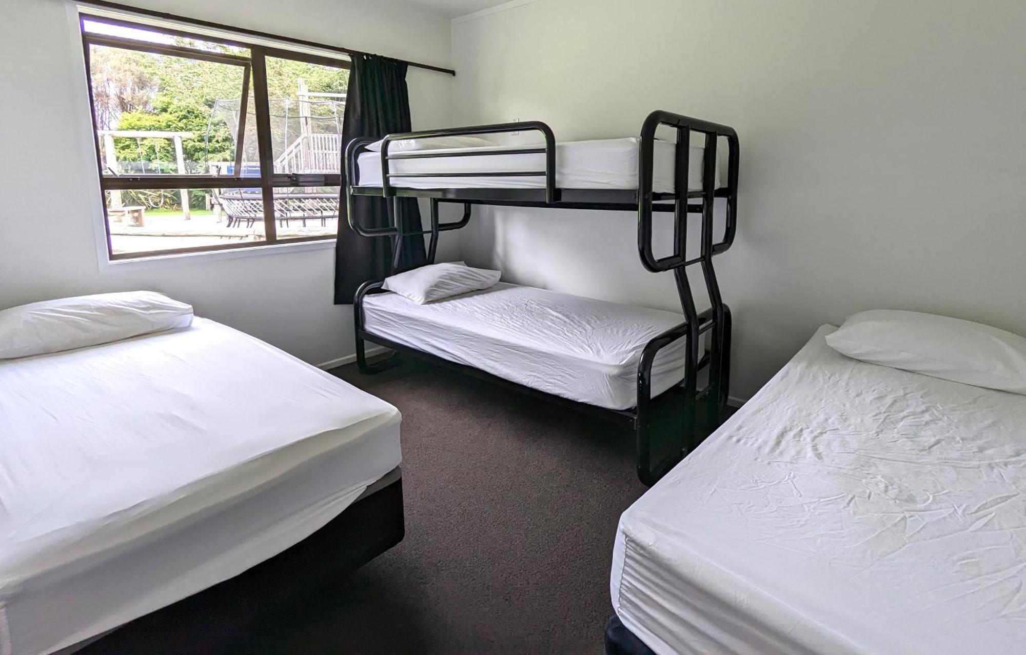 Holdens Bay Holiday Park Роторуа Экстерьер фото