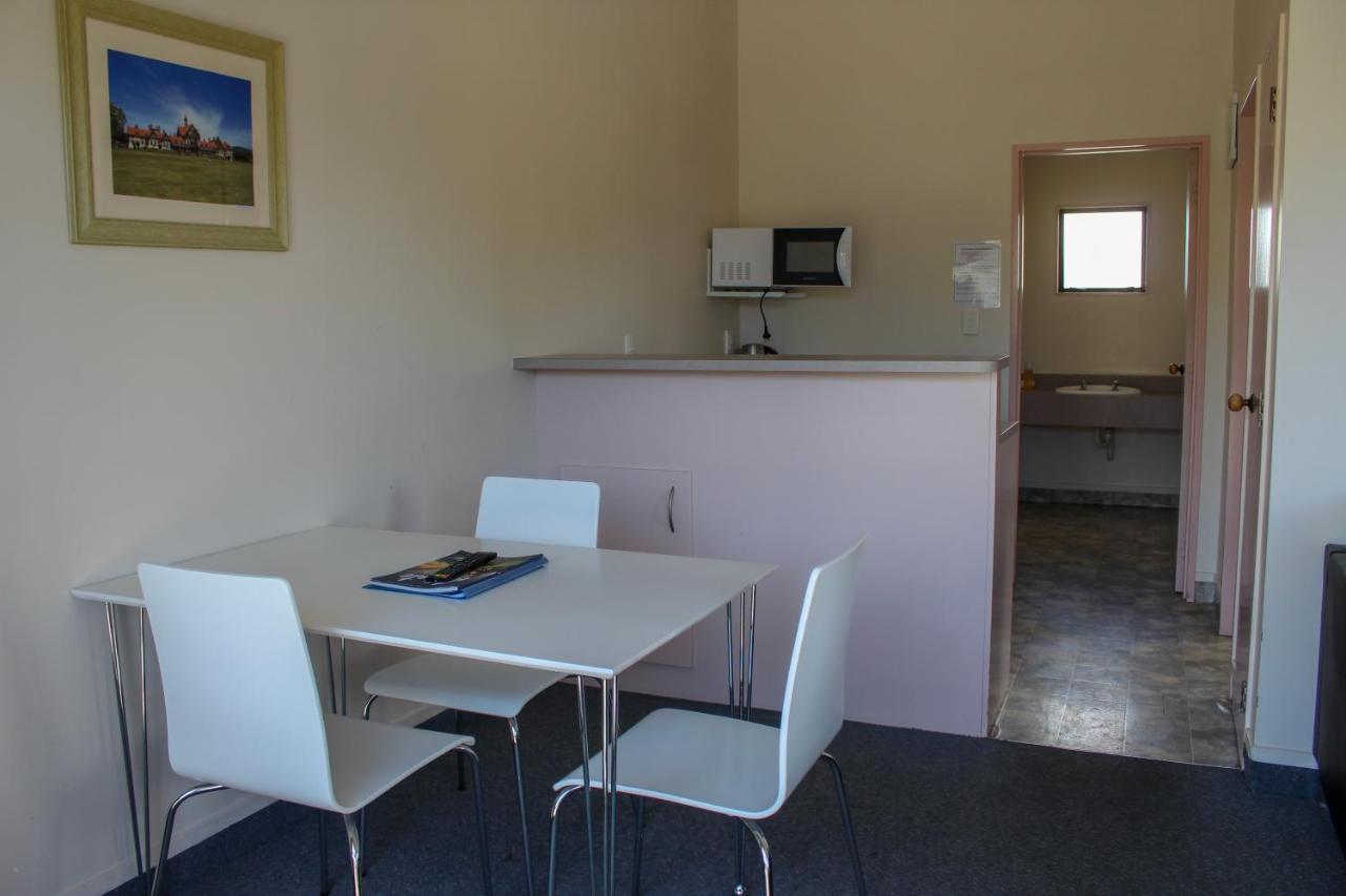 Holdens Bay Holiday Park Роторуа Экстерьер фото