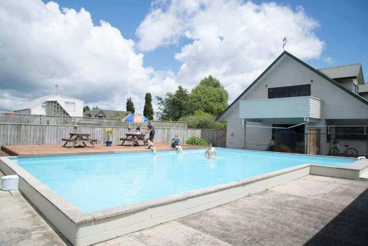 Holdens Bay Holiday Park Роторуа Экстерьер фото